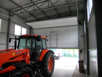 35 - Industrijska garažna vrata za večje objekte.