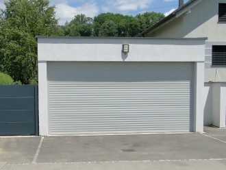 02 - Rolo garažna vrata z kaseto znotraj objekta.
